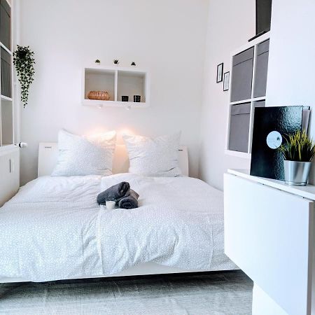 Lenastay L Tiny Apartment - Innenstadt ไคเซอร์สเลาเทิร์น ภายนอก รูปภาพ